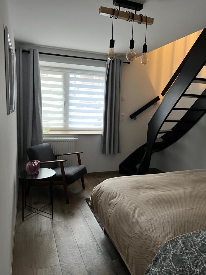Les Duplex De La Place Des Ecoles 스파 외부 사진