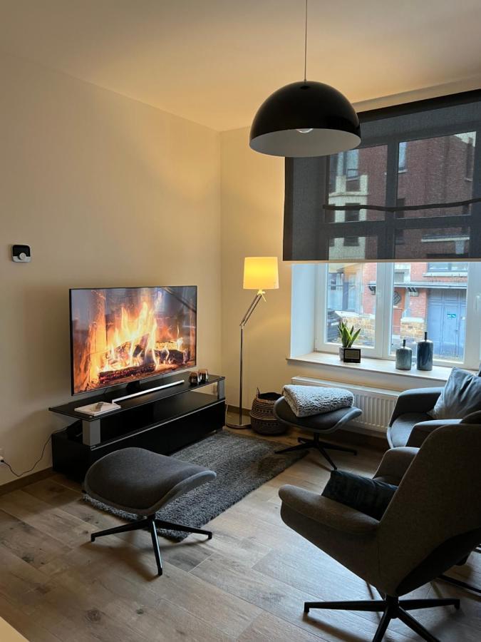 Les Duplex De La Place Des Ecoles 스파 외부 사진