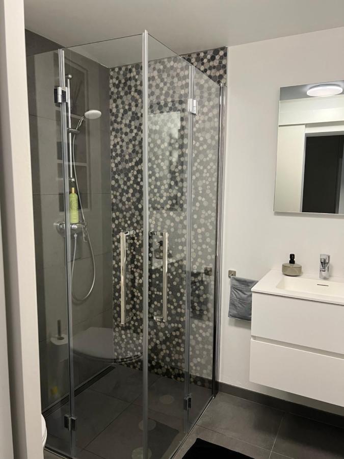 Les Duplex De La Place Des Ecoles 스파 외부 사진