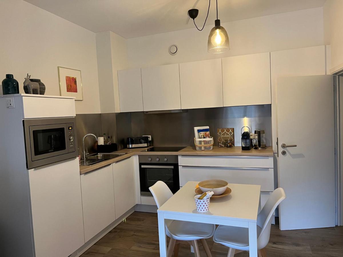 Les Duplex De La Place Des Ecoles 스파 외부 사진